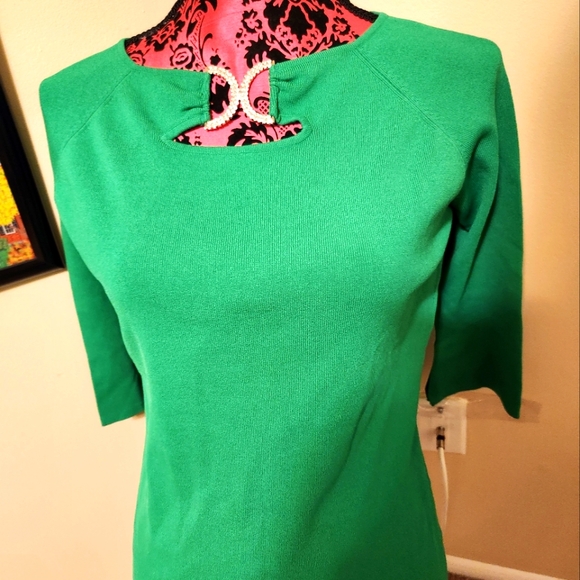Woman's Knit Top EUC - Picture 1 of 5